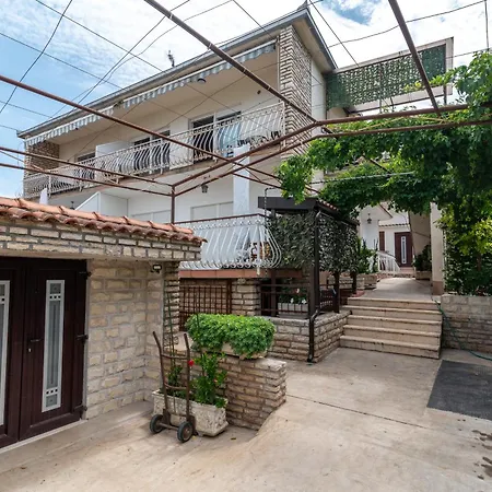 House Antonija, Relax By The Sea Apartament Seget Vranjica