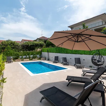 House Antonija, Relax By The Sea Apartamento *
