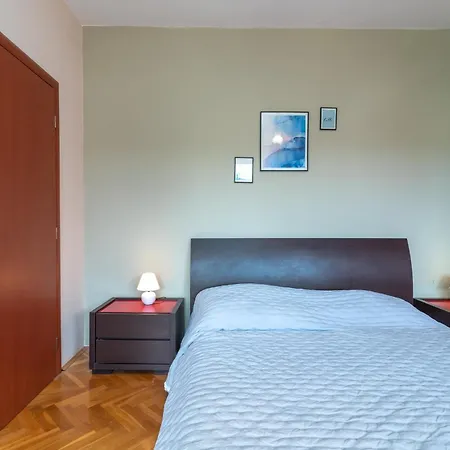 House Antonija, Relax By The Sea Apartamento Seget Vranjica