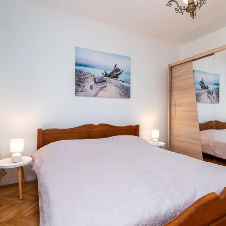House Antonija, Relax By The Sea Apartamento
